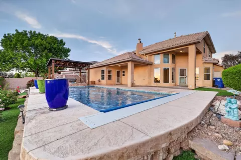 7419 Wadi Musa Dr NE, Albuquerque, NM 87122