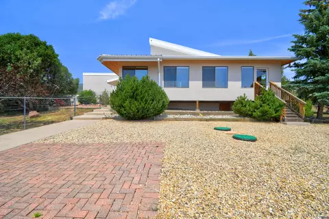 32 Conejo Rd, Cedar Crest, NM 87008