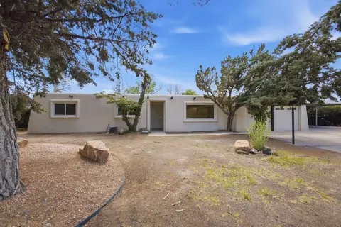 10103 La Salle Pl NW, Albuquerque, NM 87114