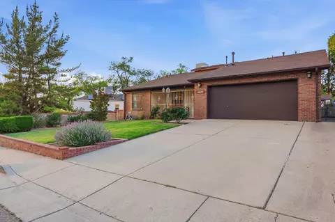 3101 Pershing Ave SE, Albuquerque, NM 87106