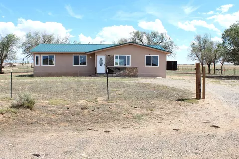31 E Borachita Dr, Moriarty, NM 87035