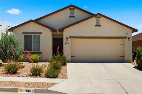 10916 Topacio St NW, Albuquerque, NM 87114