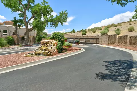 922 Nicholas Ct, Bernalillo, NM 87004