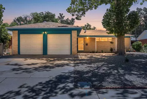 2916 Espanola St NE, Albuquerque, NM 87110