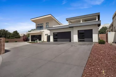 8832 Silver Oak Ln NE, Albuquerque, NM 87113