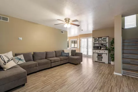 12037 Zia Rd NE, Albuquerque, NM 87123