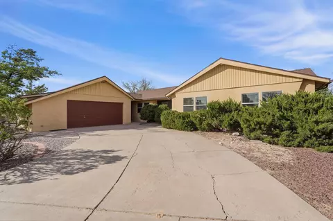 4815 Leon Grande Ave SE, Rio Rancho, NM 87124