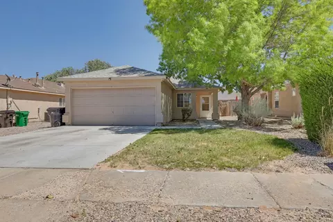 616 Valley Meadows Dr NE, Rio Rancho, NM 87144