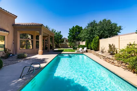 8920 Vallejo Pl NE, Albuquerque, NM 87122