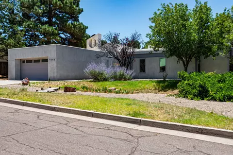 1020 Cuatro Cerros Trl SE, Albuquerque, NM 87123