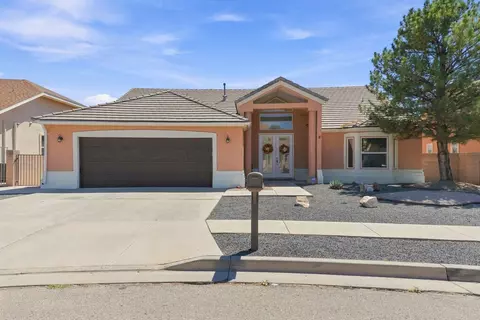1001 Pinzon St NW, Los Lunas, NM 87031