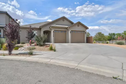 7701 Majesty Ct NW, Albuquerque, NM 87107