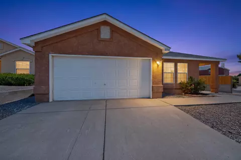 10700 Pinon Park Ct NW, Albuquerque, NM 87114