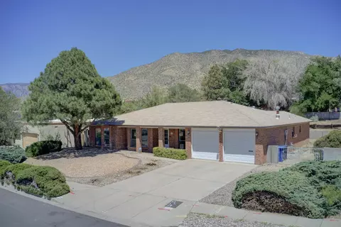 1916 Butterfly Maiden Trl NE, Albuquerque, NM 87112