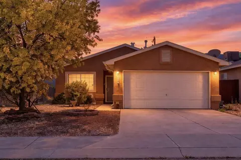 9100 Eiffel Ave SW, Albuquerque, NM 87121