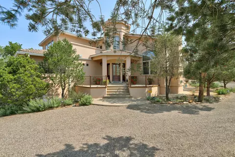 10421 Eagle Rock Ave NE, Albuquerque, NM 87122