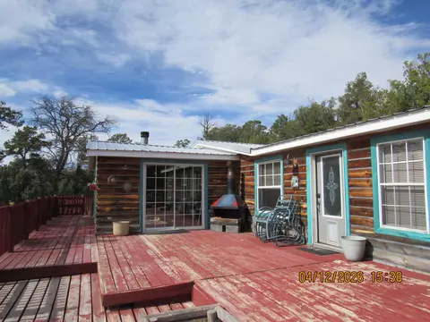 25 Round Up Rd, Pie Town, NM 87827