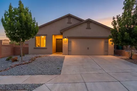 3543 Covered Wagon Rd NE, Rio Rancho, NM 87144