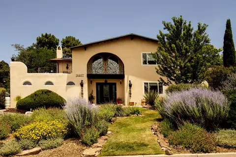 13207 Pinehurst Ave NE, Albuquerque, NM 87111