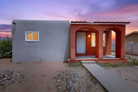 1430 Franciscan St NE, Albuquerque, NM 87102