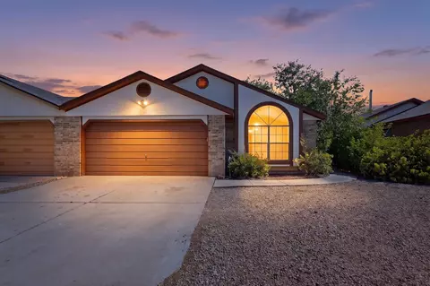 1954 Gomez Dr SW, Los Lunas, NM 87031