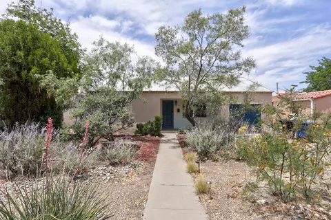 317 Tulane Dr SE, Albuquerque, NM 87106