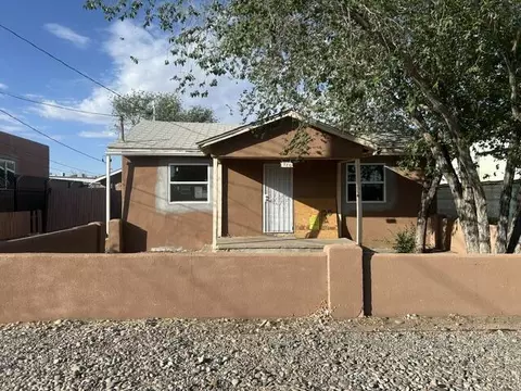 120 Veranda Rd NW, Albuquerque, NM 87107