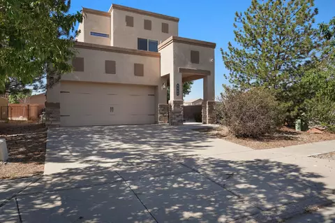 6840 Tree Line Ave NW, Albuquerque, NM 87114