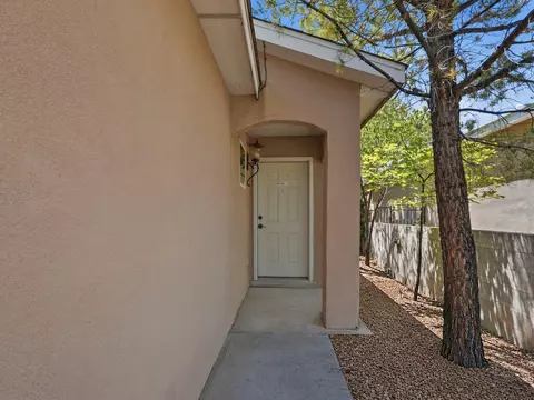 10408 N Sandy Creek Rd SW, Albuquerque, NM 87121