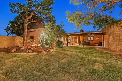 1313 Kentucky St SE, Albuquerque, NM 87108