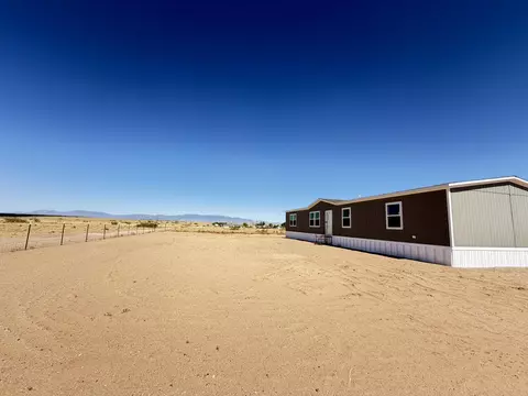 34 Hinson Rd, Belen, NM 87002