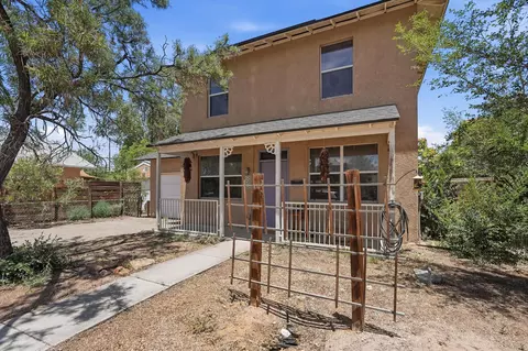 423 Placido Martinez Ct NE, Albuquerque, NM 87102