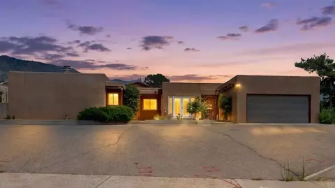 1824 Father Sky St NE, Albuquerque, NM 87112