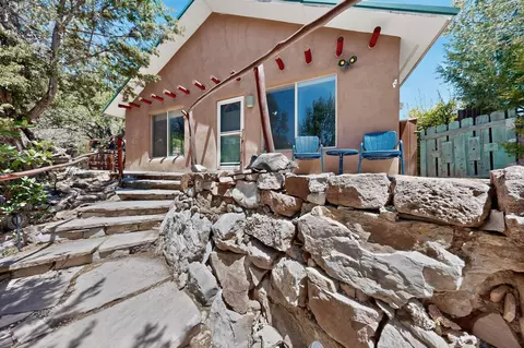 21 Ojitos Pl, Jemez Springs, NM 87025
