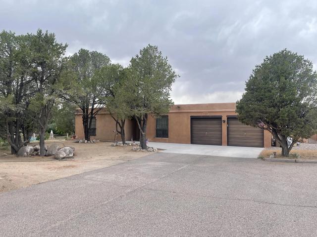 1131 Marigold Dr NE, Albuquerque, NM 87122