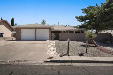 12112 Apache Ave NE, Albuquerque, NM 87112