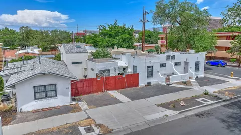 905 Coal Ave SW, Albuquerque, NM 87102