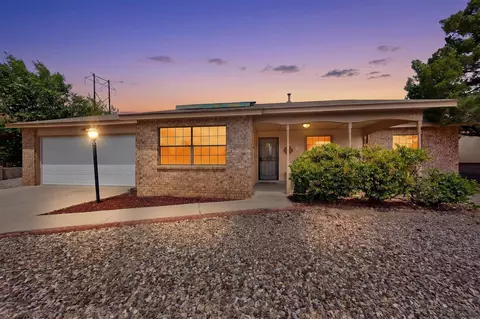 485 Wagon Train Dr SE, Rio Rancho, NM 87124