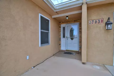 763 Western Hills Dr SE, Rio Rancho, NM 87124