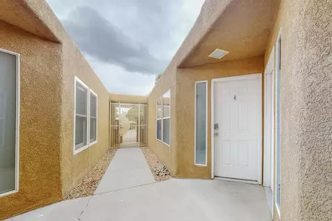 1406 Pennsylvania St NE #4, Albuquerque, NM 87110