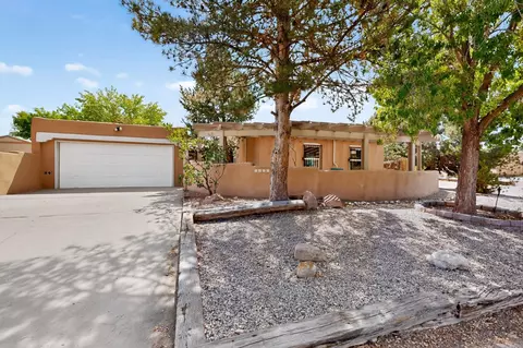 7418 Pimenton Dr NE, Albuquerque, NM 87113