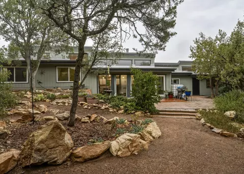6 Oak Pl, Cedar Crest, NM 87008