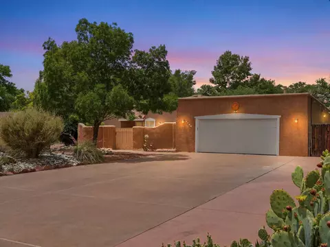 9801 Riverside Rd NW, Albuquerque, NM 87114