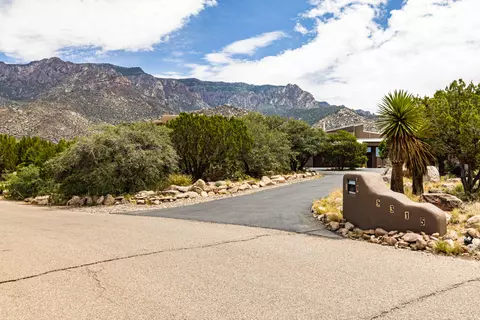 315 Big Horn Ridge Dr NE, Albuquerque, NM 87122