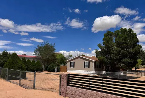 309 10th Ave SW, Rio Rancho, NM 87124
