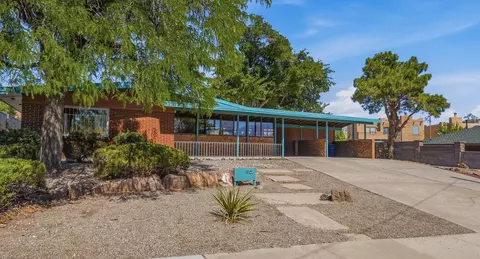 1907 Richmond Dr NE, Albuquerque, NM 87106