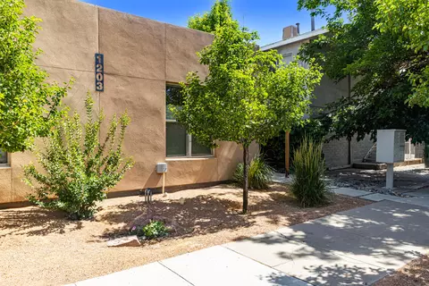 1203 Iron Ave SW #2, Albuquerque, NM 87102