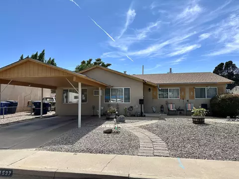 1527 Altez St NE, Albuquerque, NM 87112