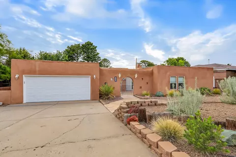 4707 Hilltop Pl NE, Albuquerque, NM 87111