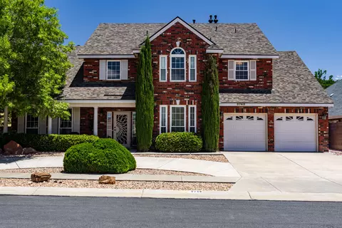8748 Springhill Dr NW, Albuquerque, NM 87114